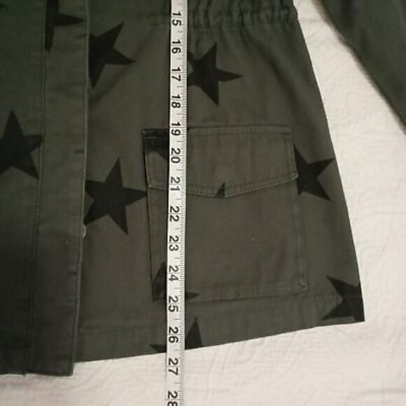 Vigoss Utility Jacket Olive Star Print Button Front Cinched Waist Womens - Picture 10 of 12